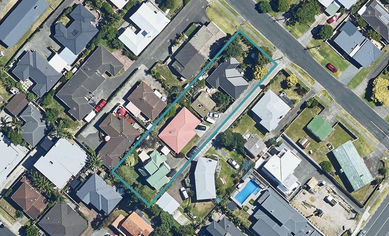 232 Valley Road, Mount Maunganui, Mount Maunganui - Carousel 1