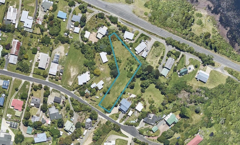 37 Oxford Road, LAKE ROTOMA, ROTORUA - Carousel 1