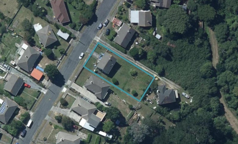 12 Chew Place, Ranui, Porirua - Carousel 1