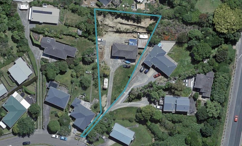 9 Morgan Place, Tawa, Wellington - Carousel 1