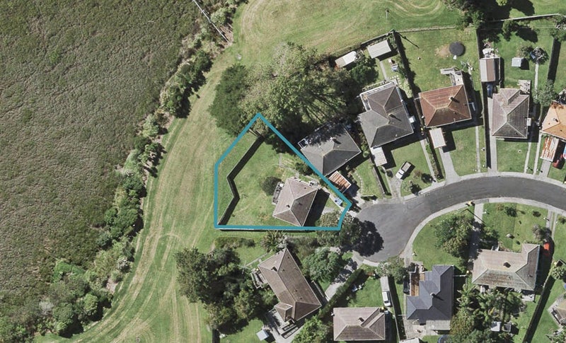 25 Philomel Crescent, Bayswater, Auckland - Carousel 1