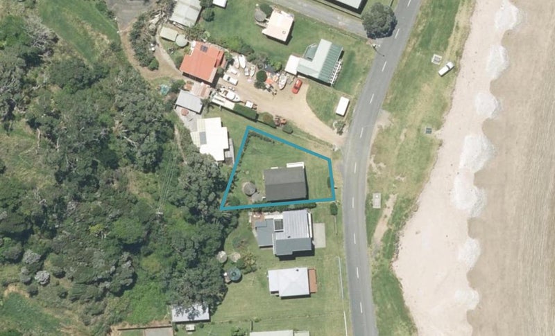 203 Oakura Road, Ōakura, Hikurangi - Carousel 1