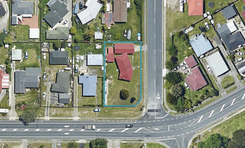 50 Sala Street, WHAKAREWAREWA, ROTORUA - Carousel 1