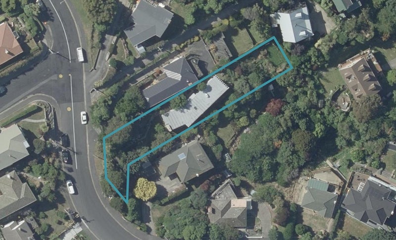 38 Earls Road, Saint Clair, Dunedin - Carousel 1