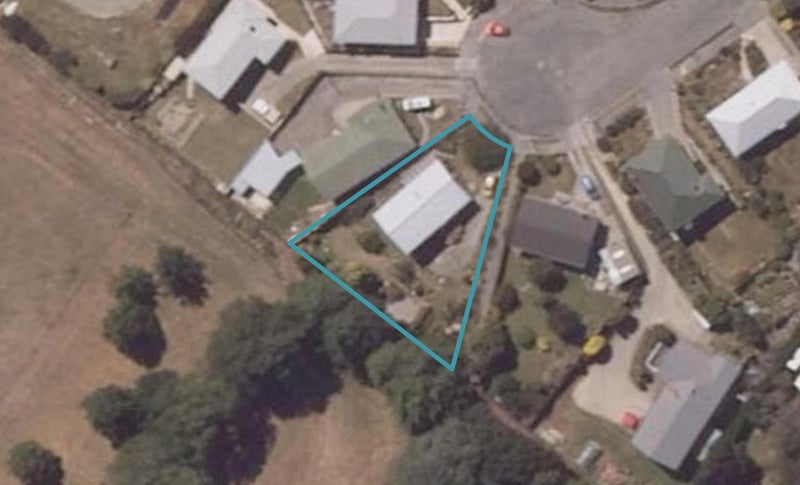 42 Arthur Street, Holmes Hill, Oamaru - Carousel 1