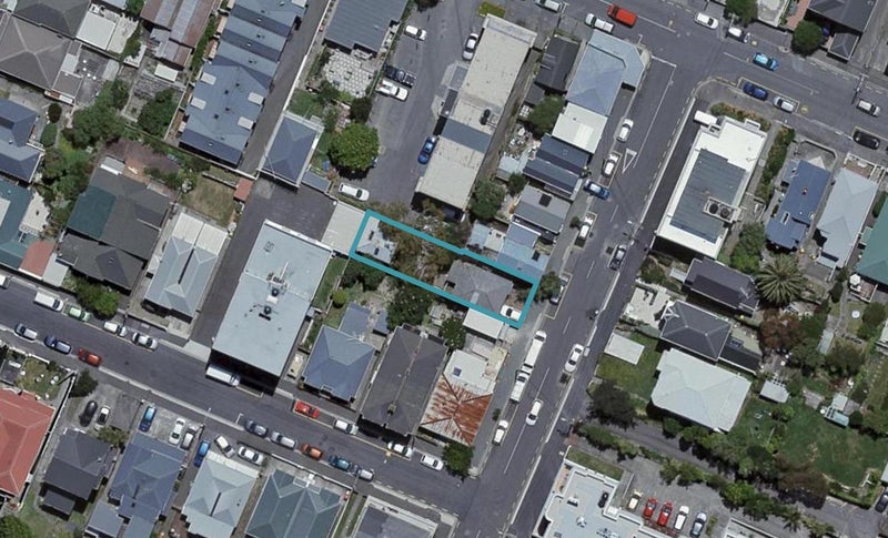 12 Brougham Street, Mount Victoria, Wellington - Carousel 1