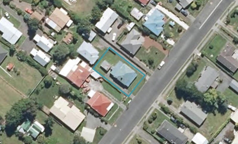 17 Arawa Street, Ohakune - Carousel 1