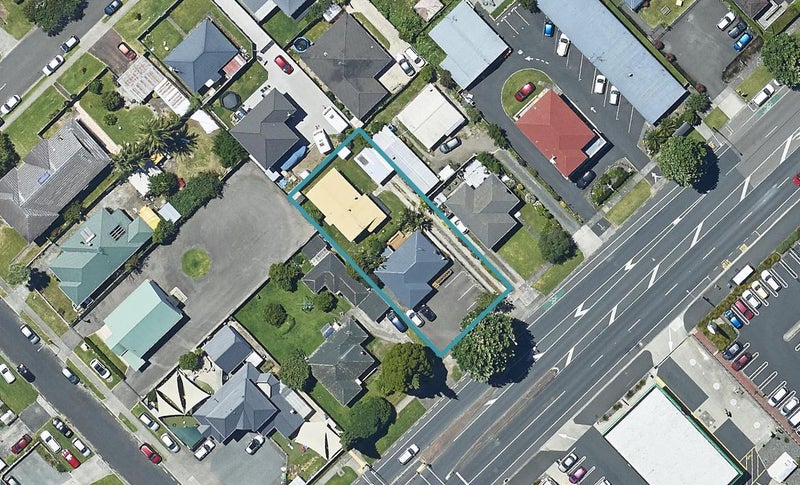 1017 Cameron Road, Gate Pa, Tauranga - Carousel 1