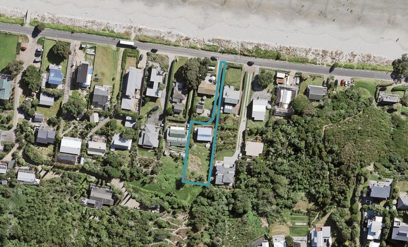77 The Strand, Onetangi, Waiheke Island - Carousel 1