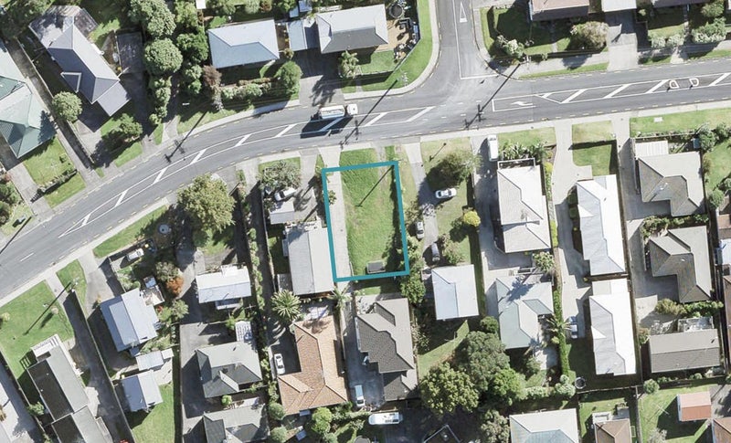 24A Bay Street, Red Beach, Red Beach - Carousel 1