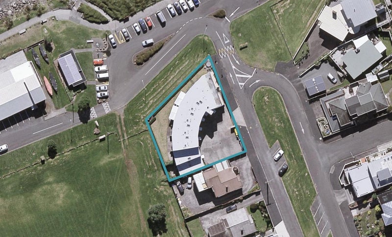 2C Nobs LINE, Strandon, New Plymouth - Carousel 1
