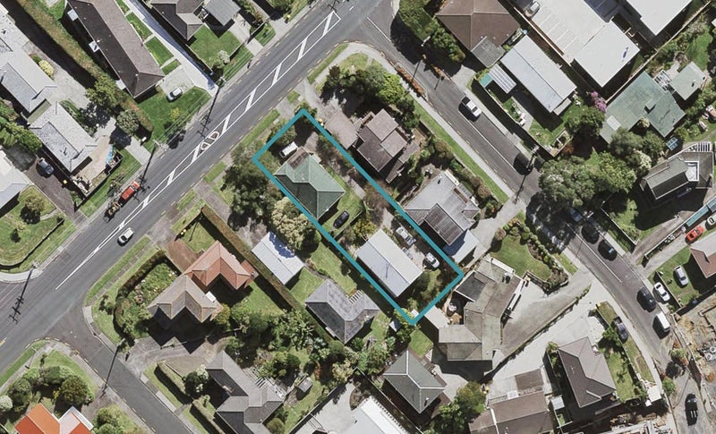 1/60 Ocean View Road, Northcote, Auckland - Carousel 1