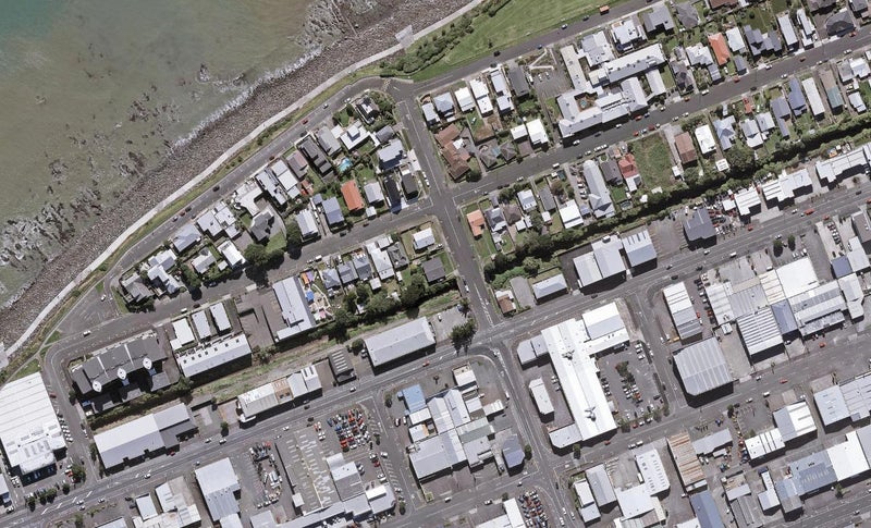 10 Eliot Street, New Plymouth, New Plymouth - Carousel 1