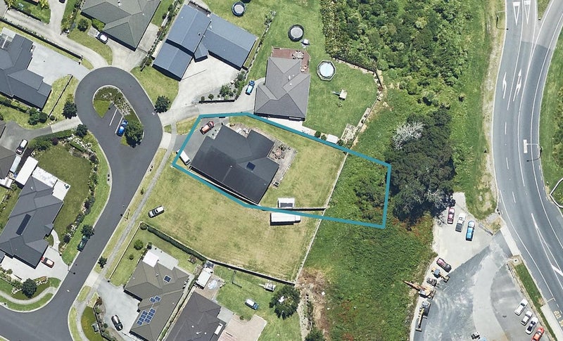 12 Sauvignon Place, Pyes Pa, Tauranga - Carousel 1