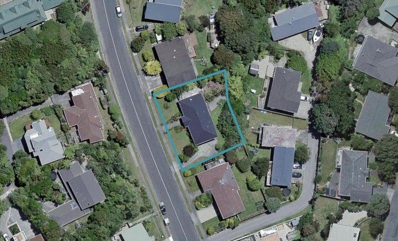 84 Oriel Avenue, Tawa, Wellington - Carousel 1