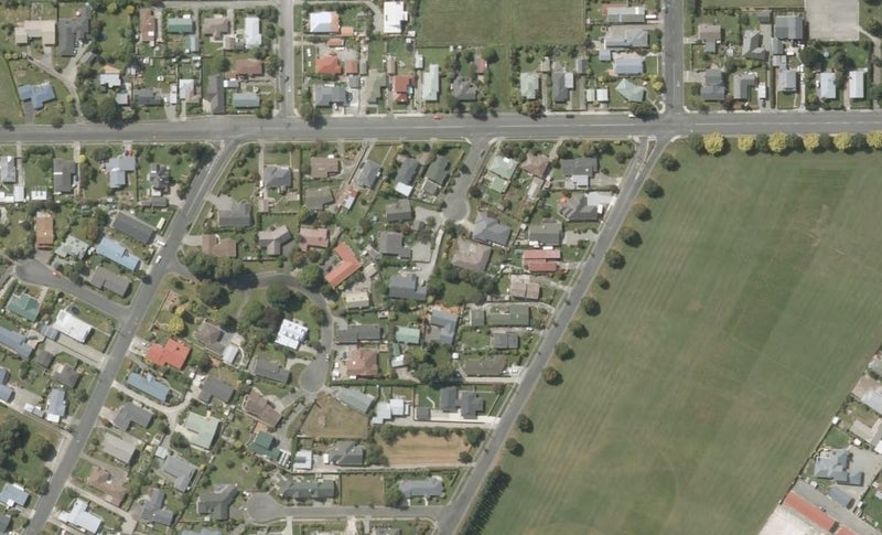 4 Robina Place, Gore, Gore - Carousel 1