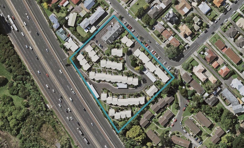 5/15 Puriri Street, Takapuna, Auckland - Carousel 1