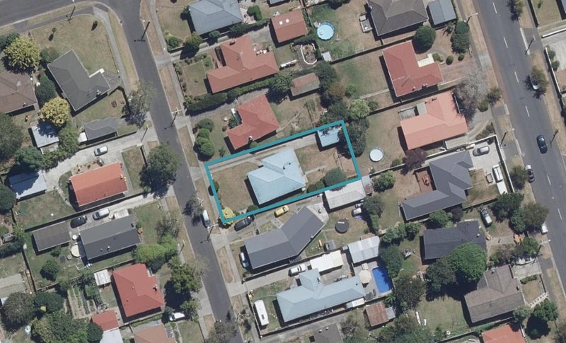 7 Cedar Place, Hillcrest, Hamilton - Carousel 1