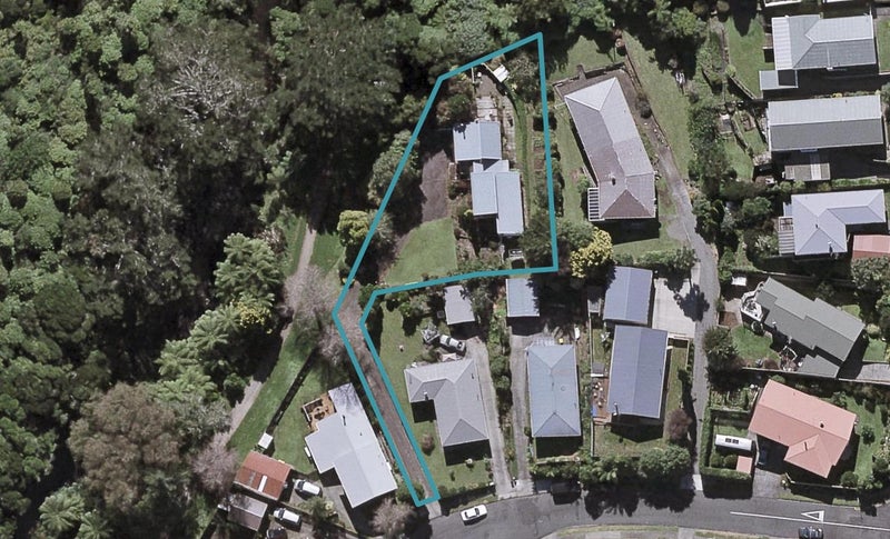 8A Kendal Place, Merrilands, New Plymouth - Carousel 1