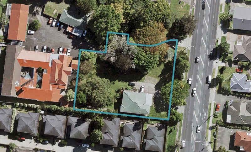 202/18 Lincoln Road, Henderson, Auckland - Carousel 1