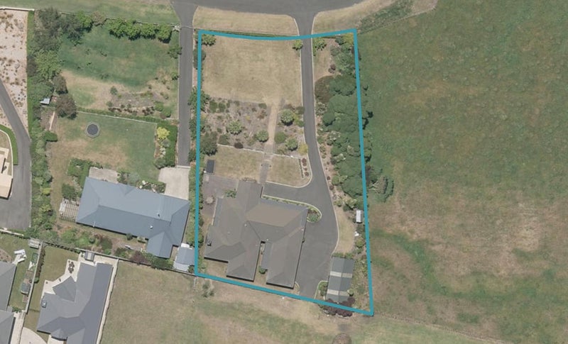 20 Edmonds Drive, Otamatea, Whanganui - Carousel 1