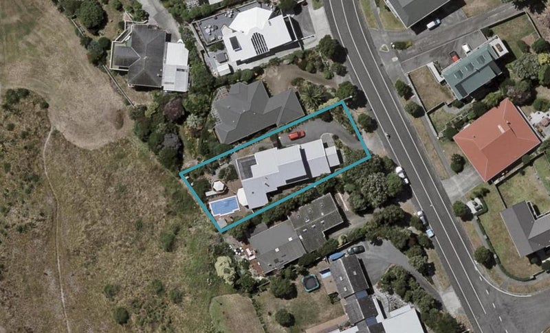 172 Weggery Drive, Waikanae Beach, Waikanae - Carousel 1