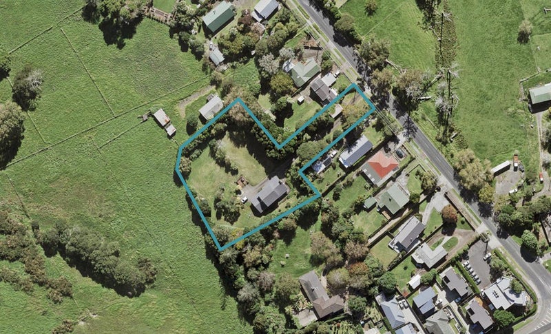Property Valuation for 18 Trig Road, West Harbour, Auckland | Trade Me ...