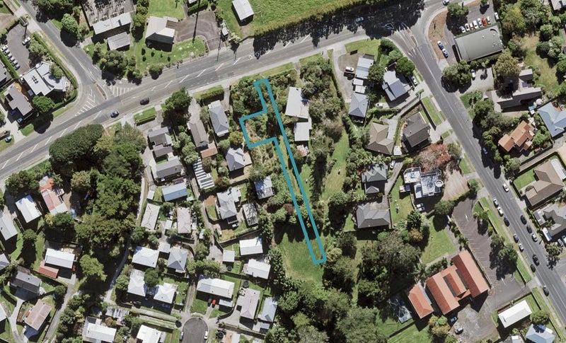 2/101 Hobsonville Road, West Harbour, Auckland - Carousel 1