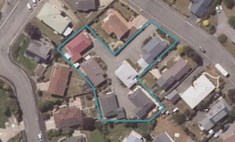 38 Leven Street, South Hill, Oamaru - Carousel 1
