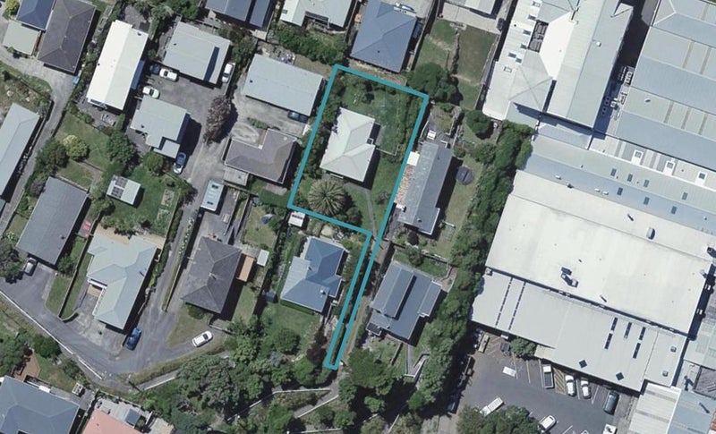 13 Camperdown Road, Miramar, Wellington - Carousel 1