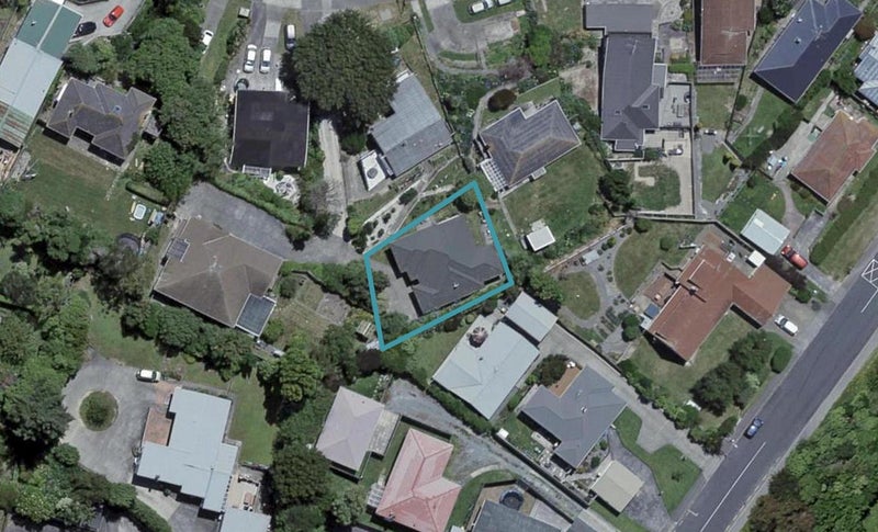 26A Collins Avenue, Tawa, Wellington - Carousel 1