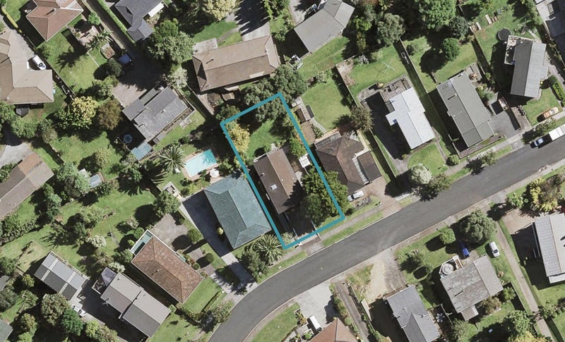 15 Barberton Terrace, Red Hill, Papakura - Carousel 1