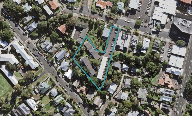 1/10 George Street, Mount Eden, Auckland - Carousel 1