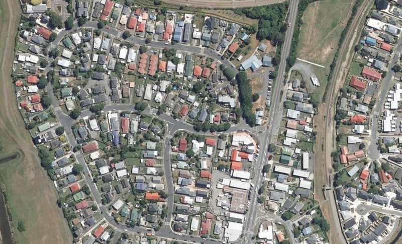 4 Mason Street, Moera, Lower Hutt - Carousel 1