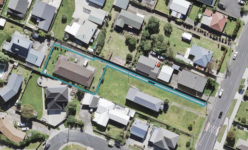 1/56 Archibald Road, Kelston, Auckland - Carousel 1