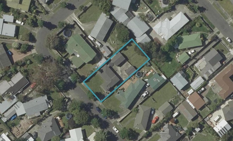 21 Catlins Crescent, Milson, Palmerston North - Carousel 1
