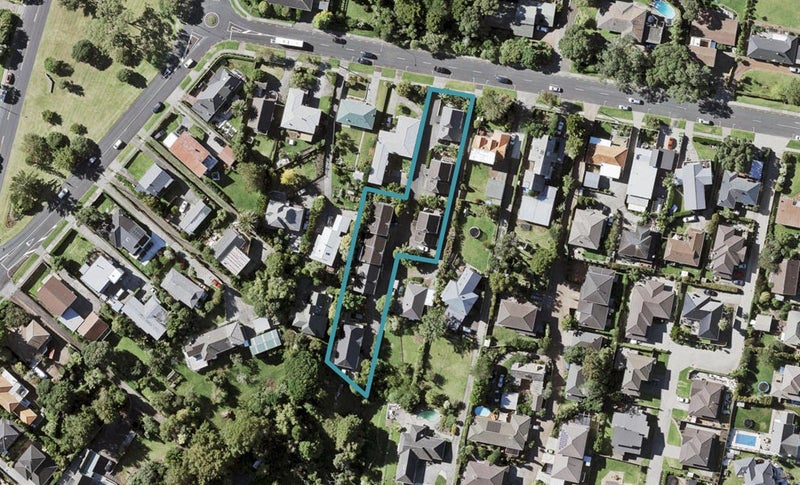 5/11 Paparoa Road, Howick, Auckland - Carousel 1