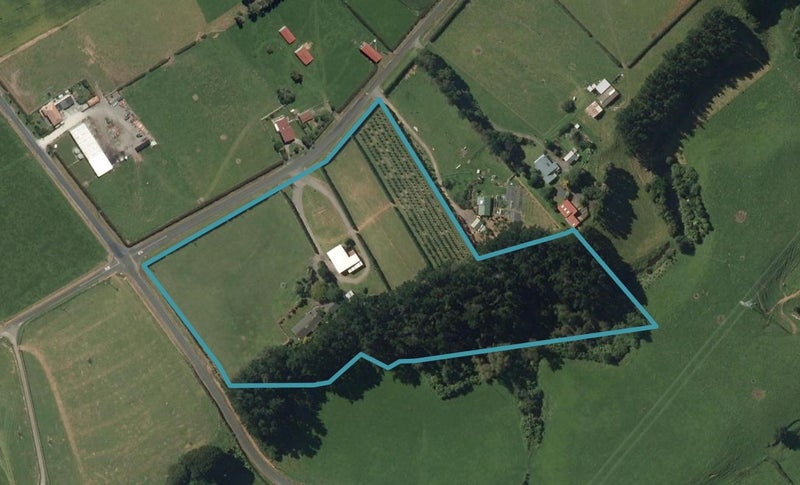 152 Cross Road, Lepperton, New Plymouth - Carousel 1