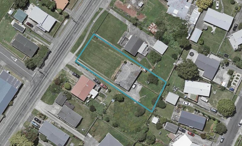 22 Ruahine Street, Paraparaumu - Carousel 1