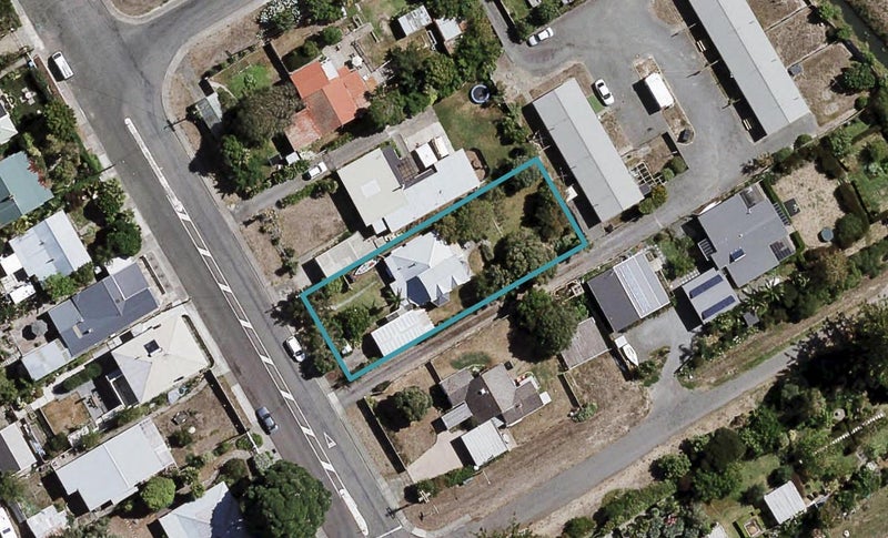 4 Grange Road North, Haumoana, Haumoana - Carousel 1