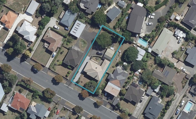 30 Matai Street, Maeroa, Hamilton - Carousel 1