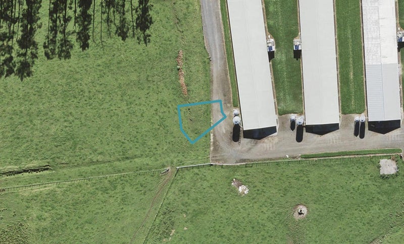 10 Whiteywood Street, Westgate, Auckland - Carousel 1