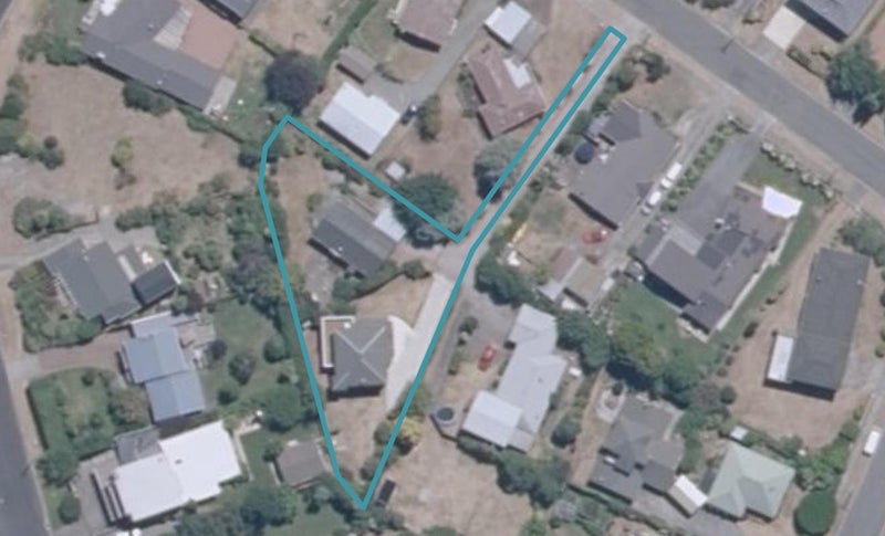 2/9 Aubrey Crescent, Rainbow Point, Taupō - Carousel 1