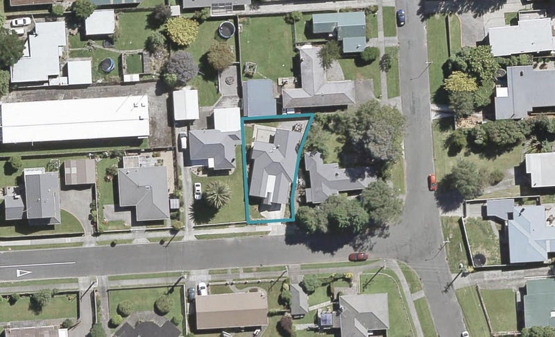 7 Milton Street, Stokes Valley, Lower Hutt - Carousel 1