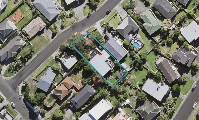 19 Hume Drive, Hillcrest, Auckland - Carousel 1