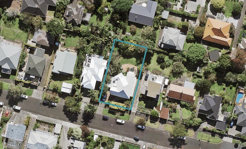 20 Rahiri Road, Mount Eden, Auckland - Carousel 1