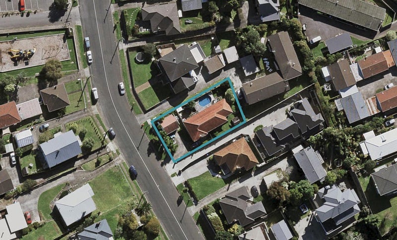 27 Michaels Avenue, Ellerslie, Auckland - Carousel 1