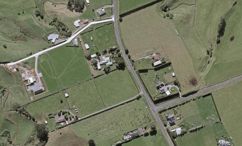 302 Smart Road, Hillsborough, New Plymouth - Carousel 1