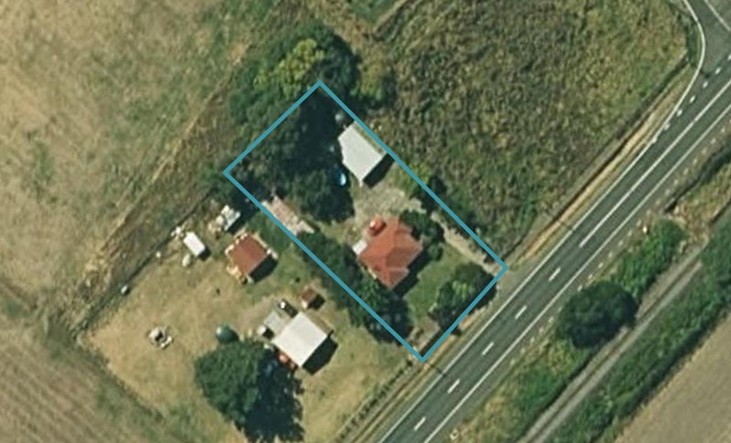 1804 State Highway 2, Hastings - Carousel 1