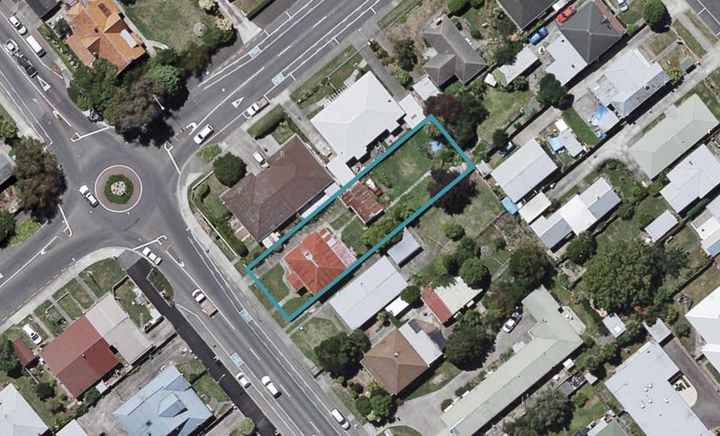 411 Southampton Street West, Hastings - Carousel 1